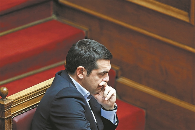 Στην πρέσα του ανασχηματισμού και της κάλπης