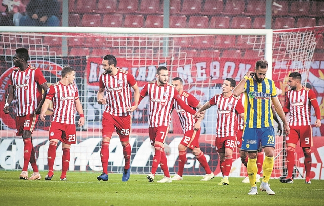 Ο Μαρτίνς, η πίεση και το «μικρό θαύμα»