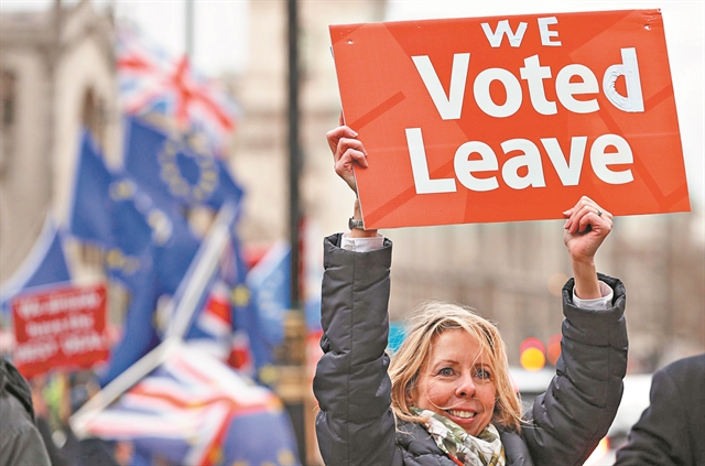 Δώστε τον λόγο στον λαό