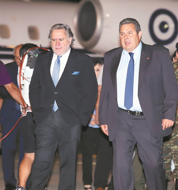 Αδειασμα Καμμένου από το υπουργείο Εξωτερικών