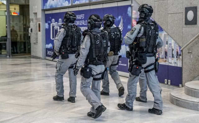 Γερμανία: Ερευνες σε διαμερίσματα για το περιστατικό στη Στουτγάρδη