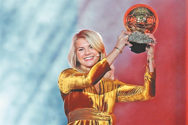 Βίοι αντίθετοι για Μιχαήλ και Γιάκο