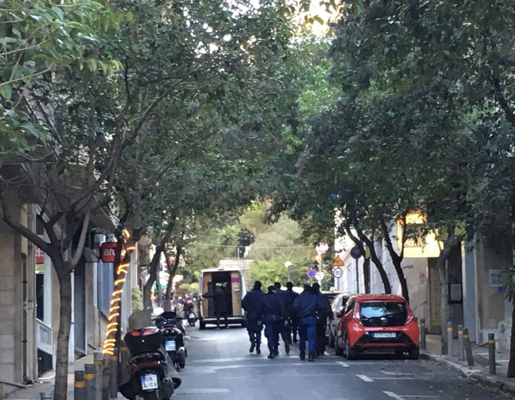 Συγκλονισμένος ο ιερέας για την έκρηξη: Θα άρχιζε λειτουργία στις 7:30