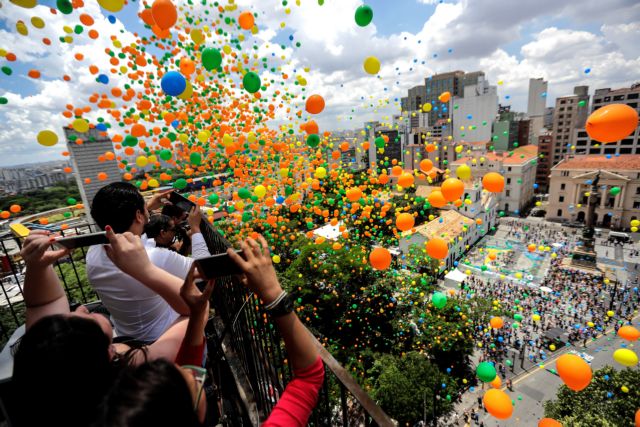 Πώς θα υποδεχτούν το νέο έτος σε ολόκληρο τον κόσμο