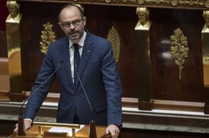 Φιλίπ για «κίτρινα γιλέκα»: Πρέπει να ξαναϋφάνουμε την εθνική ενότητα