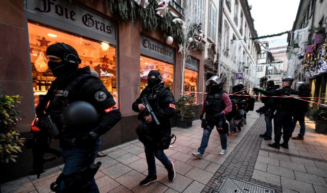 Σε κατάσταση σοκ το Στρασβούργο μετά την αιματηρή επίθεση