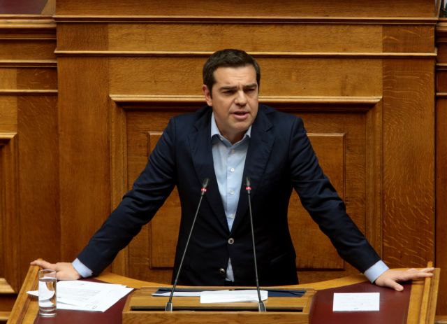 Τσίπρας-Μητσοτάκης: «Βγήκαν τα μαχαίρια» για τις συντάξεις