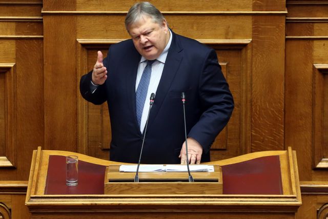 Βενιζέλος για επίθεση ΣΚΑΪ: Ωμή εγκληματική ενέργεια στην καρδιά της Δημοκρατίας