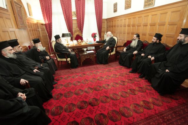 Ιερώνυμος σε κληρικούς: Προτεραιότητα η διασφάλιση των δικαιωμάτων σας