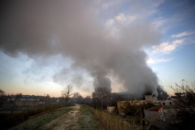 Ρώμη: Πυρκαγιά σε κέντρο συλλογής και επεξεργασίας απορριμμάτων