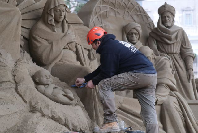 Βατικανό: Μια φάτνη από 720 τόνους άμμου στην πλατεία του Αγίου Πέτρου