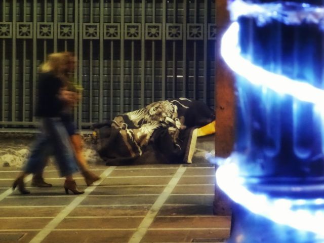 Ανοιχτός ο θερμαινόμενος χώρος Δήμου Αθηναίων για τους αστέγους