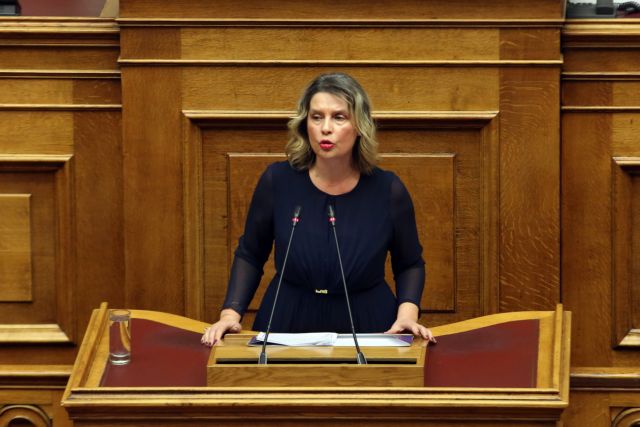 Παπακώστα: Διαψεύδει την υπουργοποίησή της με αντάλλαγμα το «Ναι» στο Σκοπιανό