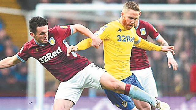 Παραμένει πρώτη η Λιντς