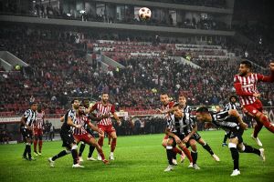 Σάκχοφ για Ολυμπιακό με Ντιναμό : Τι πιθανότητες πρόκρισης έδωσε