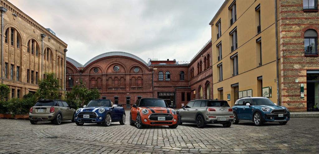 Προσφορές την περίοδο των Χριστουγέννων στα μοντέλα MINI