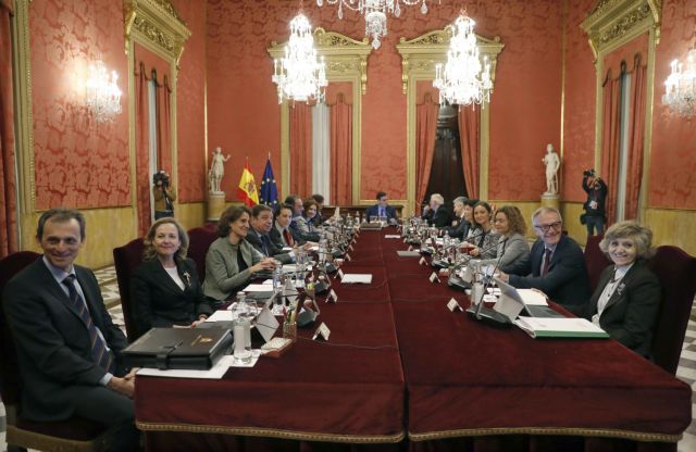 Χάος στη Βαρκελώνη ενώ συνεδρίαζε το υπουργικό υπό τον Σάντσεθ