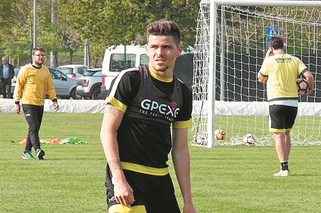 Πράσινος και ο Αρμενάκας για δυόμισι χρόνια