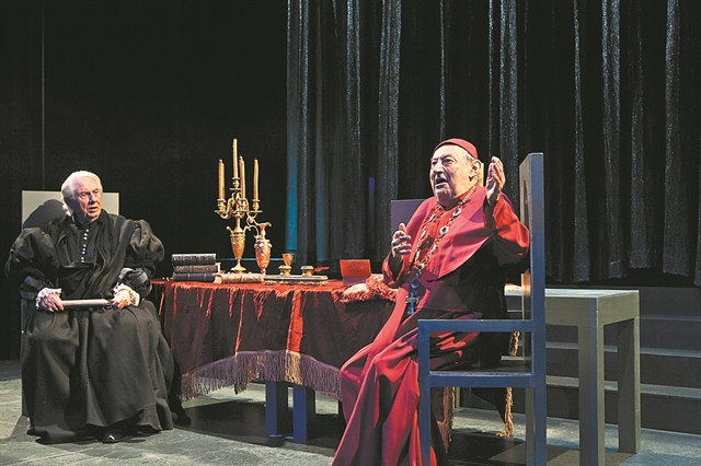 Θεατράνθρωπος για εξήντα χρόνια