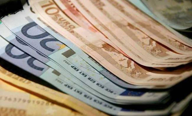 Αναδρομικά : Μεγάλοι δήμοι επιστρέφουν τα «δώρα» στους εργαζόμενους