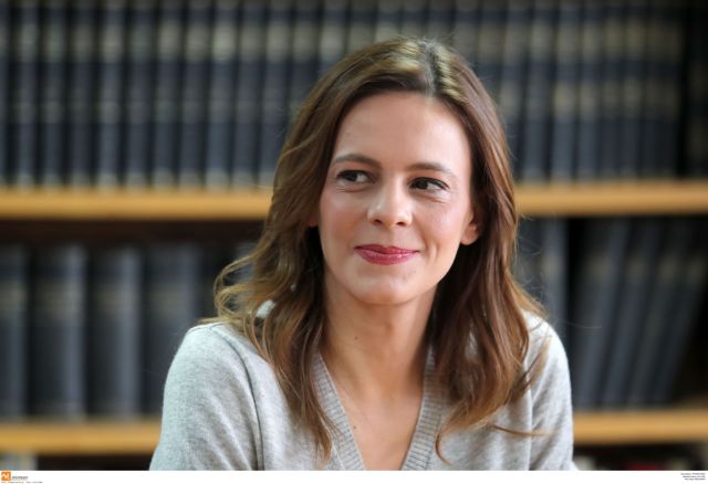 Αχτσιόγλου: Νέα ρύθμιση 120 δόσεων και κούρεμα βασικής οφειλής