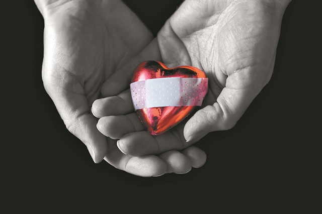 Χανζαπλάστ για το τραύμα της εξαπάτησης