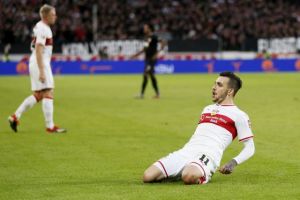 O Δώνης σκόραρε και η Στουτγάρδη νίκησε την Αουγκσμπουργκ