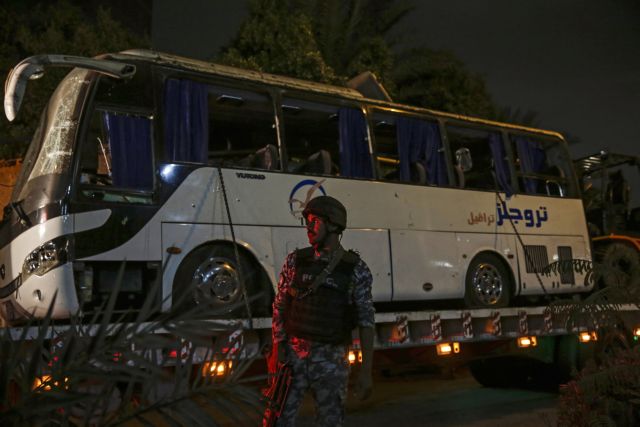 Αίγυπτος: Σκοτώθηκαν «40 τρομοκράτες» μετά την επίθεση σε τουριστικό λεωφορείο