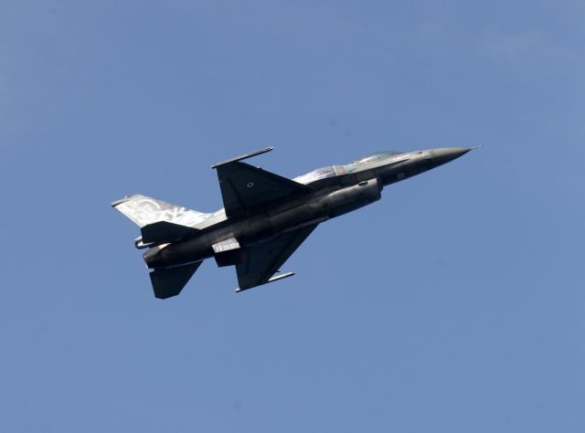 Καταιγισμός υπερπτήσεων από τουρκικά F-16 σε Οινούσσες και Παναγιά