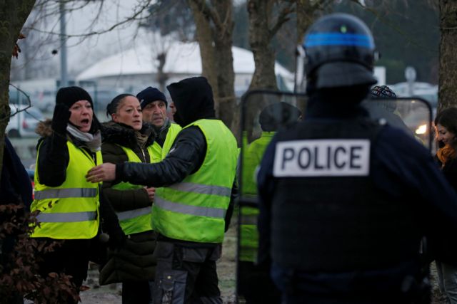Σε συναγερμό οι αστυνομικές δυνάμεις ενόψει διαδηλώσεων των «κίτρινων γιλέκων»