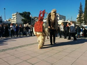 Λάρισα: Αναλοίωτα τα έθιμα των Χριστουγέννων και της Πρωτοχρονιάς