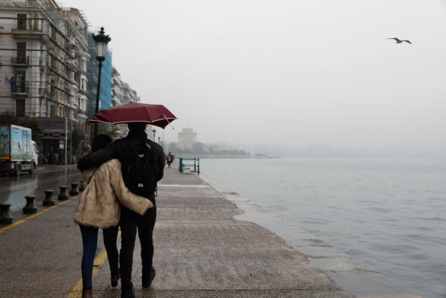 Αστατος καιρός με βροχές και καταιγίδες