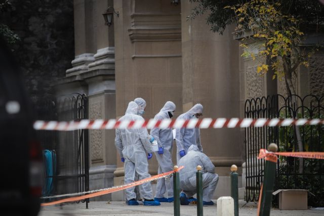 Εκρηξη στο Κολωνάκι: Στοιχεία από κάμερες ασφαλείας εξετάζει η Αντιτρομοκρατική