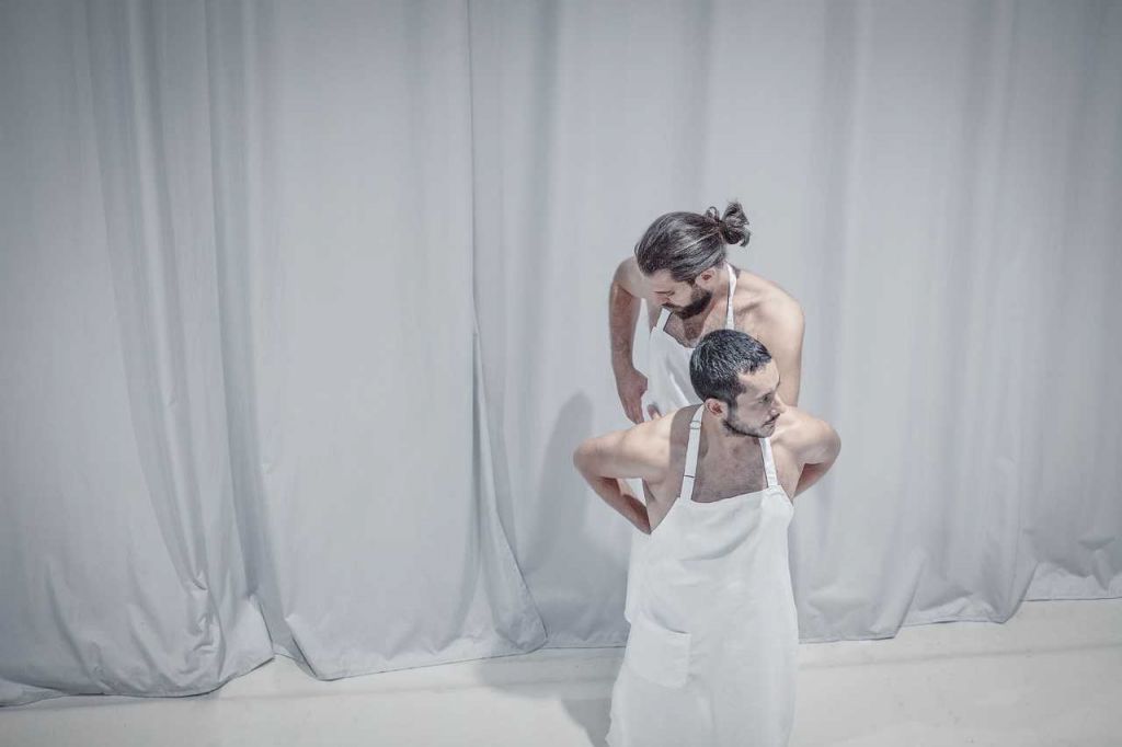 Ο Δημήτρης Λιόλιος ετοιμάζει «Το φαγητό»