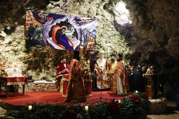 Τελέστηκε στο σπήλαιο της Μαραθοκεφάλας η ακολουθία των Χριστουγέννων
