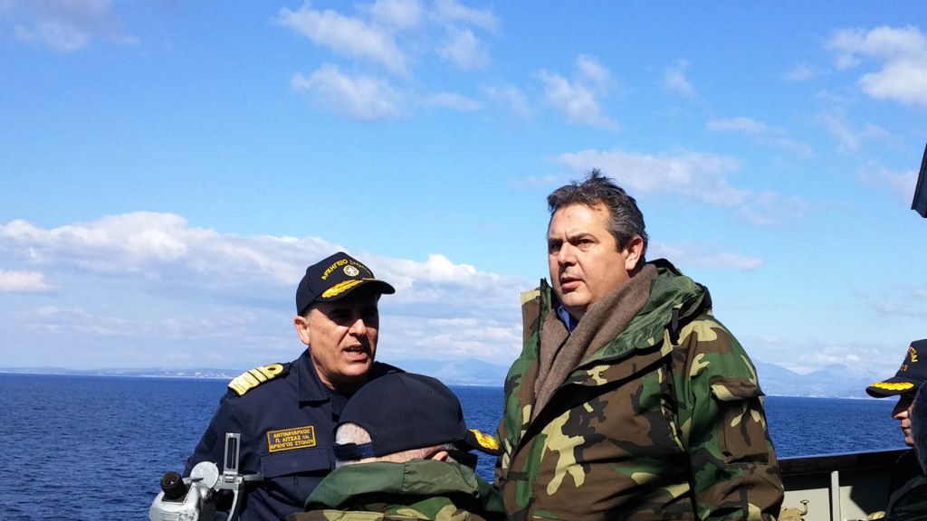 Κωσταράκος: Δεν έχει δικαίωμα ο Καμμένος να φορά την στρατιωτική στολή