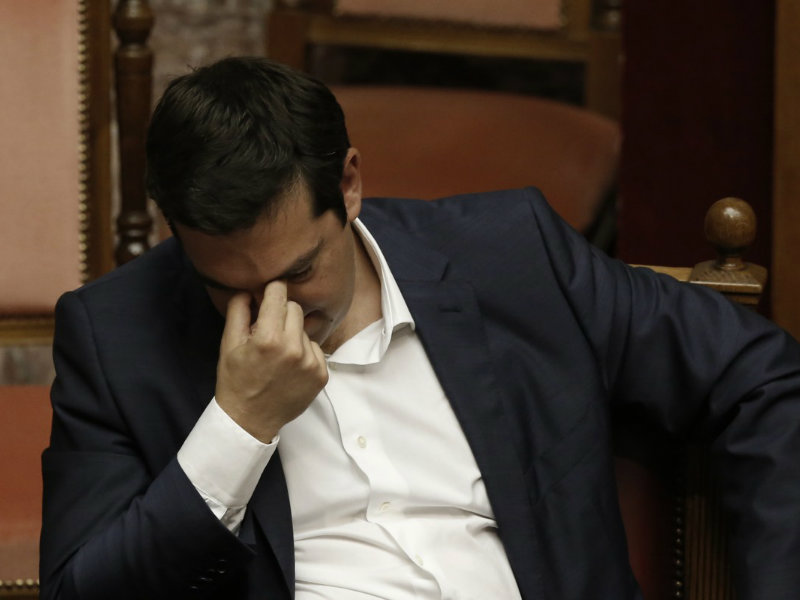 «Ράγισε» το προφίλ του «ικανού πολιτικού» – Ο Τσίπρας χάνει τη στήριξη του κόσμου