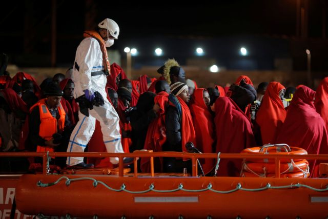 Πλοίο με 310 μετανάστες θα δεχτεί η Ισπανία