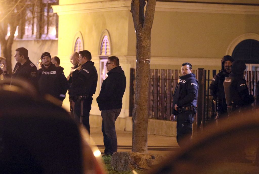Επίθεση ληστών σε εκκλησία της Βιέννης με πέντε τραυματίες