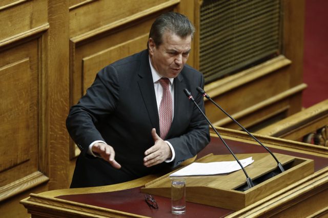 Πετρόπουλος για την καθαρίστρια από τον Βόλο: Δεν θα χάσει τα ένσημά της