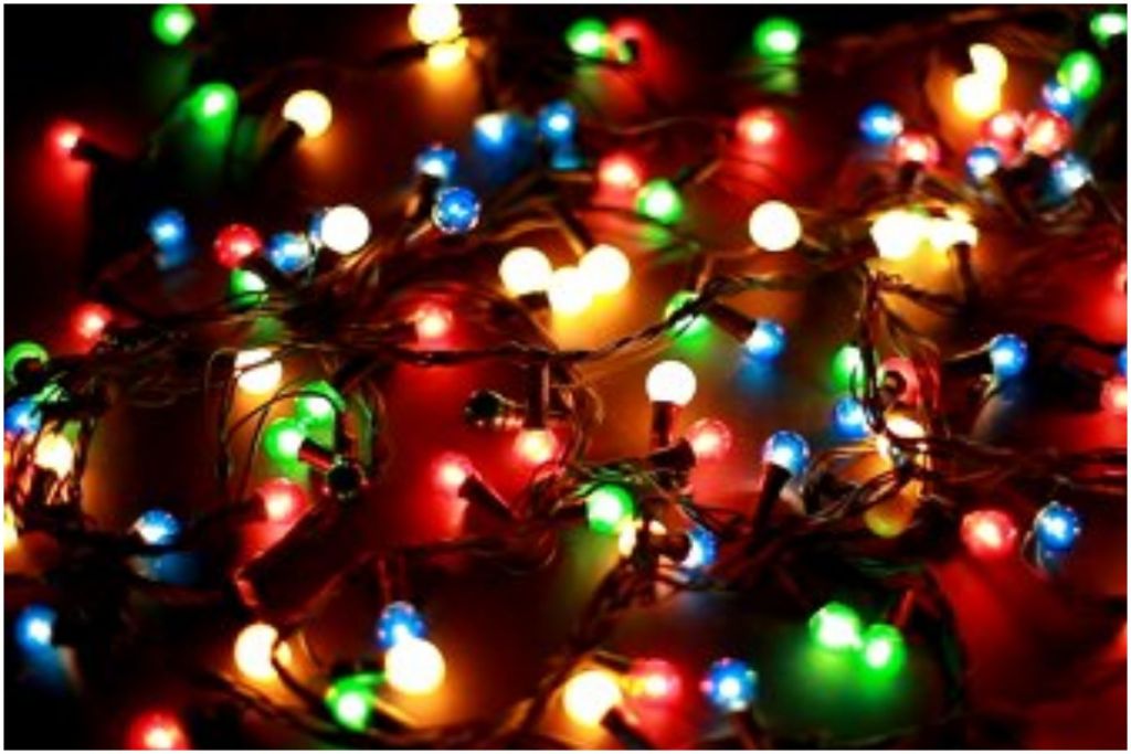 Πυροσβεστική: Πώς να αποφύγετε πυρκαγιά από τον χριστουγεννιάτικο στολισμό