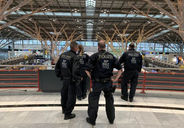 Για εγκλήματα πολέμου κατηγορείται 27χρονη Γερμανίδα