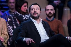 Financial Times : Σαλβίνι κατά Μακρόν για το μέλλον της Ευρώπης