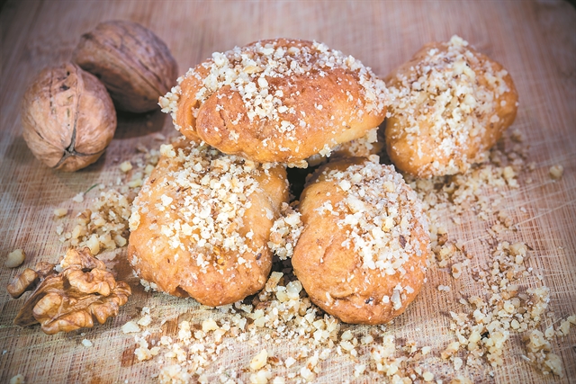 Καρύδια, ο «βασιλιάς» των εορτών