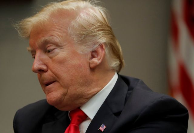 Οι δικαστικές έρευνες που απειλούν τον κόσμο του Τραμπ