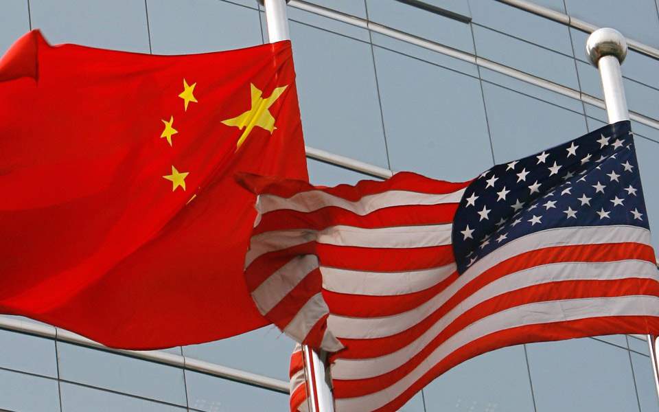 ΗΠΑ και Κίνα διασταυρώνουν ξανά τα ξίφη τους στον ΠΟΕ
