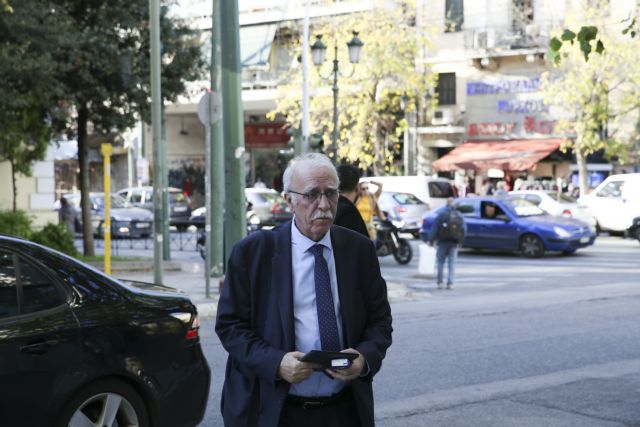 Βίτσας: Υπάρχει κύκλωμα διακίνησης μεταναστών με επίκεντρο τη Σάμο