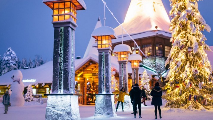 Ροβανιέμι : Το χωριό του Αη Βασίλη – Πώς ανοικοδομήθηκε από τις στάχτες