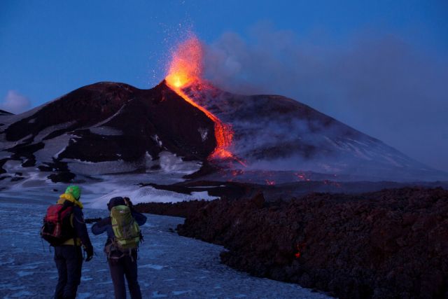 Αίτνα : Εκρηξη στο ηφαίστειο – Εκλεισε το αεροδρόμιο της Κατάνιας