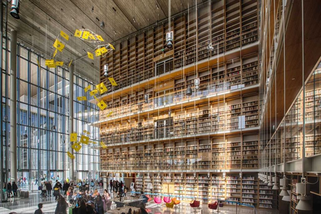 Η Εθνική Βιβλιοθήκη ανοίγει τις πύλες της σε ΚΠΙΣΝ και Βαλλιάνειο
